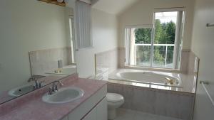 Vannituba majutusasutuses Emperial Suites