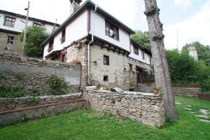 The building in which the holiday home is located
