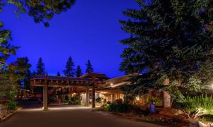 Gallery image of Station House Inn South Lake Tahoe, by Oliver in South Lake Tahoe