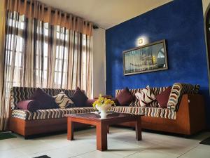 Khu vực ghế ngồi tại Nuwara Eliya Hills Rest