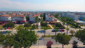 The surrounding neighborhood or a neighborhood close to a szállodákat
