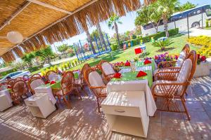 A seating area at Hotel Dream Of Side