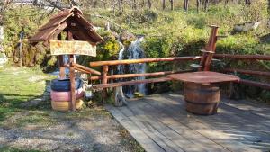A garden outside Guest House Lisinski Raj