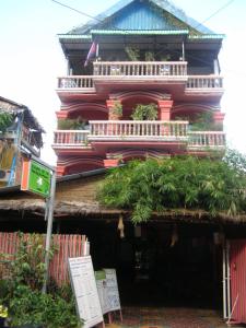 Balcó o terrassa a Bun Kao Guesthouse