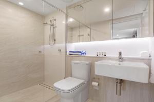 Ένα μπάνιο στο Breeze Mooloolaba, Ascend Hotel Collection