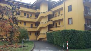 Budova, v ktorej sa apartmán nachádza
