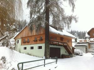 Obiekt Müllnerhof zimą