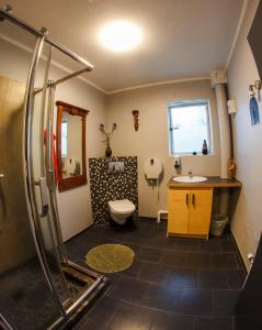 Ett badrum på Selfoss Hostel