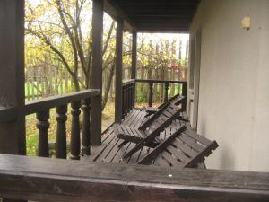 Rõdu või terrass majutusasutuses Tammekännu Holiday House