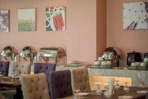 Fotografie z fotogalerie ubytování Wyne Hotel v destinaci Yankoun