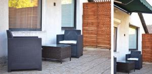 A seating area at Gesztenyes Vendeghaz