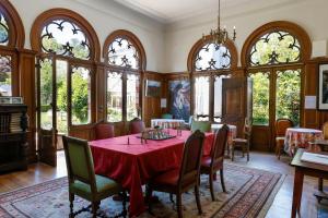 Afbeelding uit fotogalerij van Hôtel L'Ecrin in Honfleur