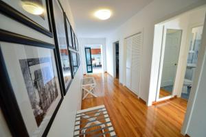 Zdjęcie z galerii obiektu Sunset Deluxe Villa w mieście Vir