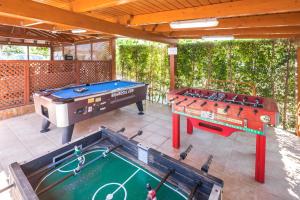 Τραπέζι μπιλιάρδου στο Apartamentos Flor da Laranja, Albufeira by AlgarveBlossom