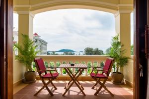 Balkón nebo terasa v ubytování Riviera Hotel & Resort Kep