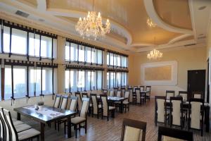 Restoran atau tempat lain untuk makan di Restauracja Hotel Imperial