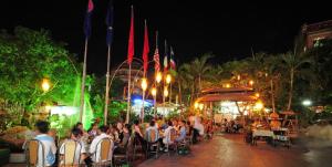 Εστιατόριο ή άλλο μέρος για φαγητό στο Duy Tan Hotel