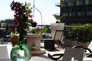 Balkón nebo terasa v ubytování B&B Mini Hotel Incity-close train station and port-