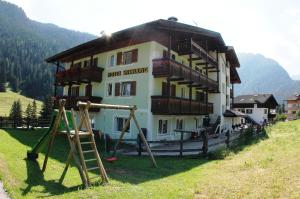 Fotografie z fotogalerie ubytování Hotel Sassleng v destinaci Canazei