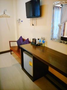 TV a/nebo společenská místnost v ubytování Blue House Sukhothai