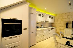 Kuchyňa alebo kuchynka v ubytovaní House Vilović Korčula