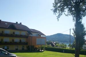 Gallery image of Pension Seerose in Drobollach am Faaker See