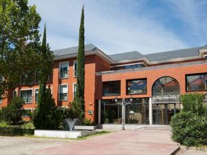 Budynek, w którym mieści się aparthotel