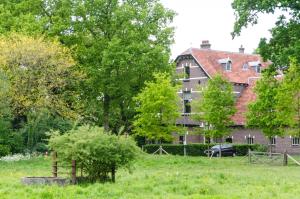 Gallery image of The Pool House in Den Dolder