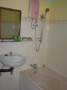Koupelna v ubytování Bun Kao Guesthouse