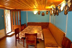 Posezení v ubytování Guest House Mavrudieva