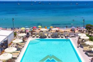 Ein allgemeiner Meerblick oder ein Meerblick von des Hotels aus