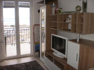 Kuchyňa alebo kuchynka v ubytovaní Apartman Ana