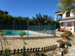 Swimming pool sa o malapit sa B&B Sita