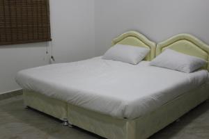 Gallery image of Beyout Guest Houses in Ma‘mad