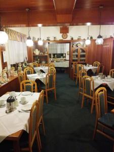 Restaurace v ubytování Gästehaus Cafe Andrea