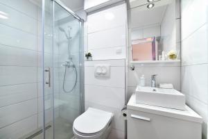 Et badeværelse på Piccolo Apartments