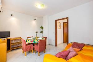 TV a/nebo společenská místnost v ubytování Apartments Nikola