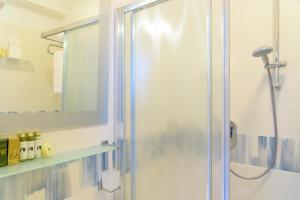 Ein Badezimmer in der Unterkunft Hotel Montecristo