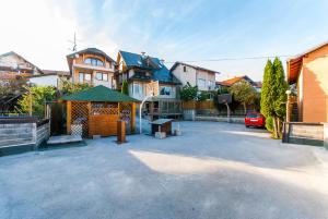 Budova, kde se apartmán nachází