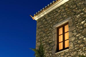 Galeriebild der Unterkunft Mare Monte Luxury Suites in Spetses