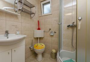 Bilik mandi di Apartment Gaga +9 gambar