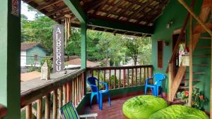 Albergue Muzy的阳台或露台