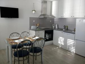 Küche/Küchenzeile in der Unterkunft Apartments & Room Paula