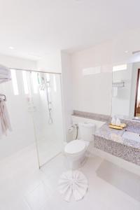 Koupelna v ubytování Roseate Chiang Mai + 150 fotografií