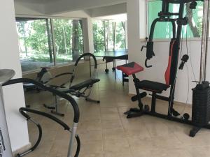 Centrul de fitness și/sau facilități de fitness de la Park Hotel Briz - All Inclusive & Free Parking