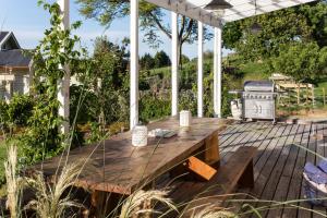 Giardino di The Pear Orchard Lodge