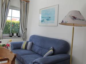 Ruang duduk di Spacious Apartment in Zingst Germany with Garden