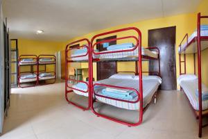 Postel nebo postele na pokoji v ubytování Albergue Era Garona + 16 fotografií