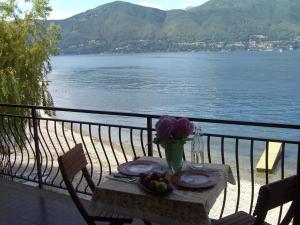 Fotografia z galérie ubytovania Golfo Aranci v destinácii Porto Valtravaglia