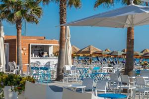Restaurace v ubytování Albergo Punta de l'Est
